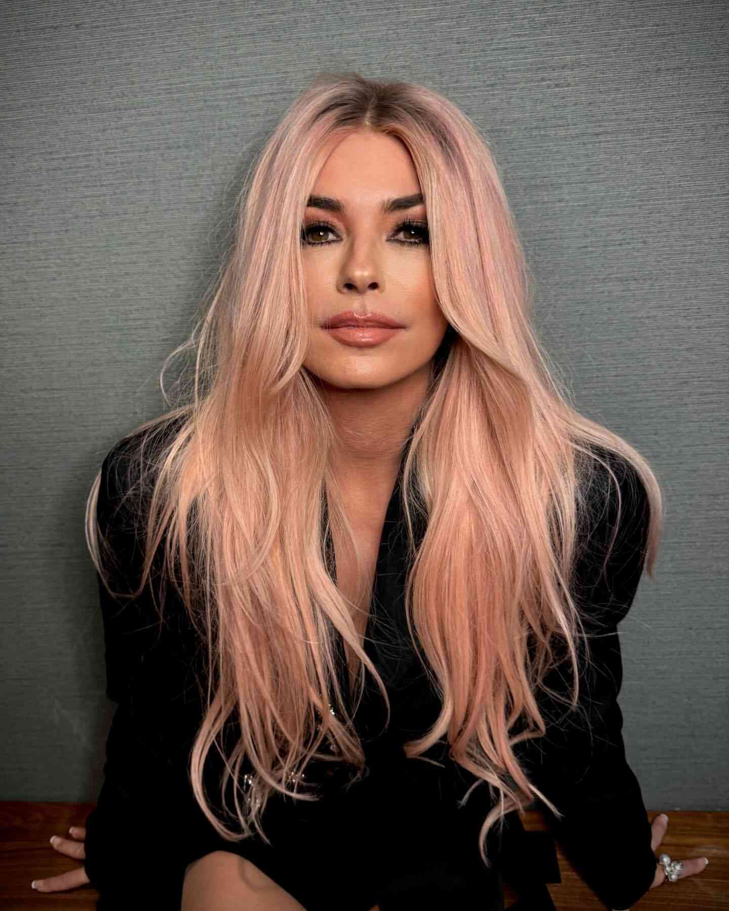 Shania Twain with pink hair