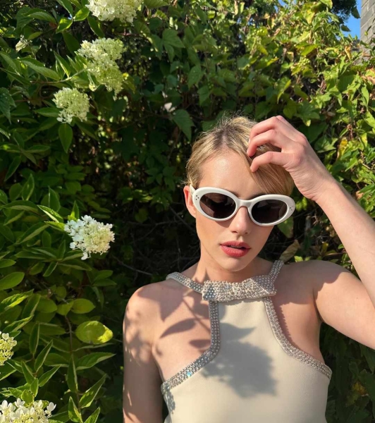 Emma Roberts Can't Live Without This Hydrating Serum and $20 Facial Tool