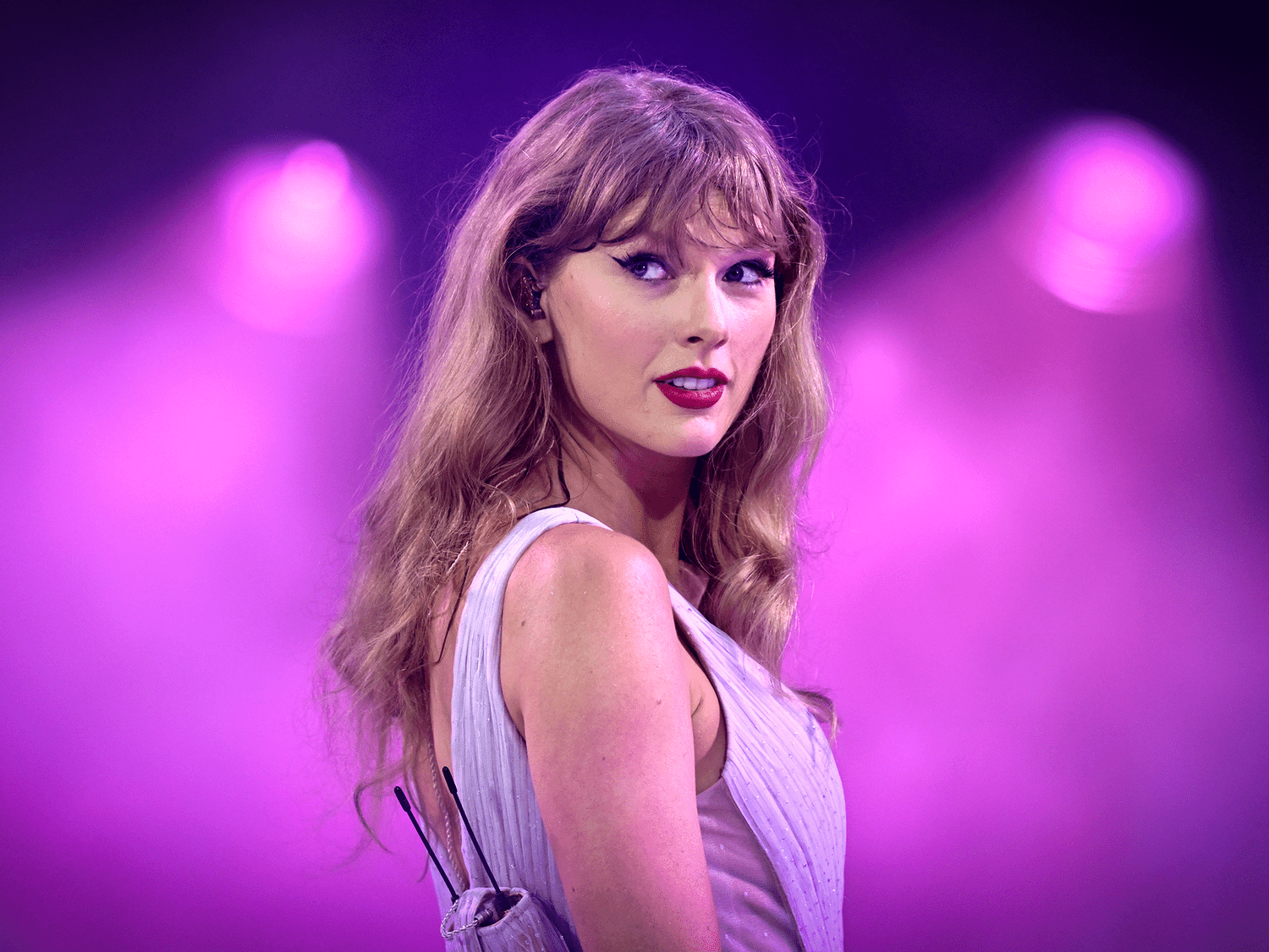 Taylor Swift on stage